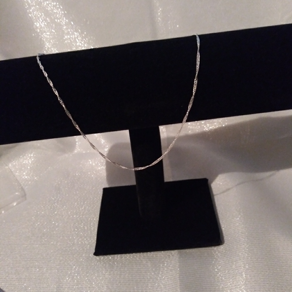 New silver plated necklace - Picture 1 of 4